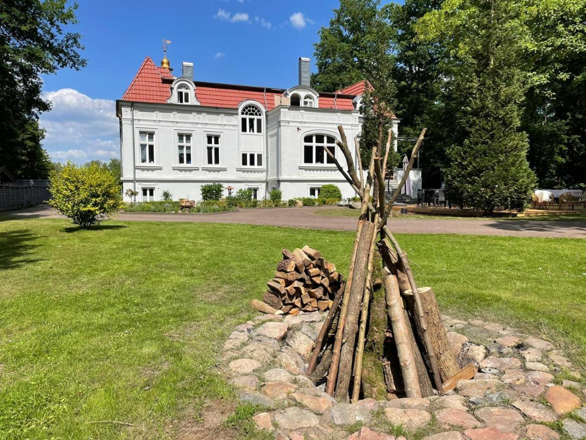 Jagdschloesschen Schwartow Hotel Boizenburg Kültér fotó
